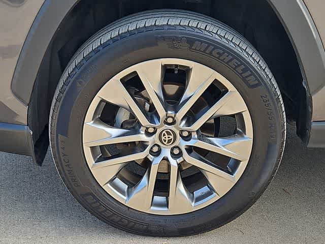 Used 2021 Toyota RAV4 Limited FWD image 13