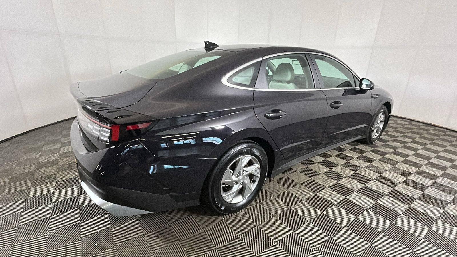 Certified 2026 Hyundai Sonata SE FWD image 3