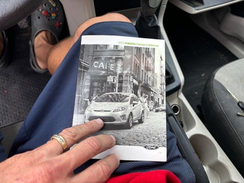 Used 2013 Ford Fiesta S image 18