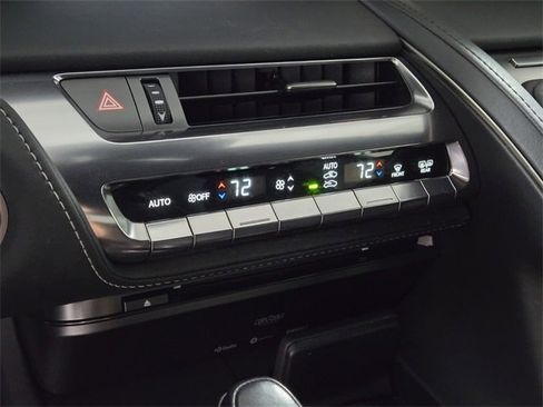 Used 2018 Lexus LC 500 Coupe image 31