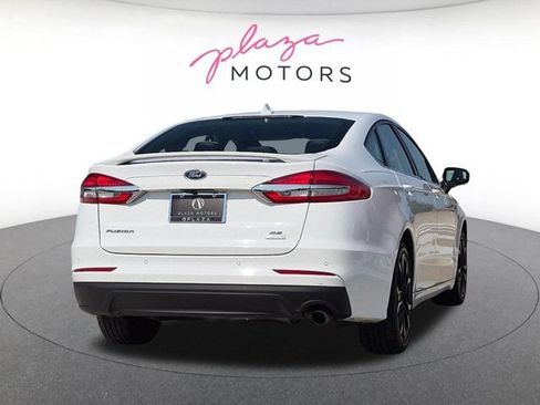 Used 2020 Ford Fusion SE w/ Equipment Group 151A FWD image 5