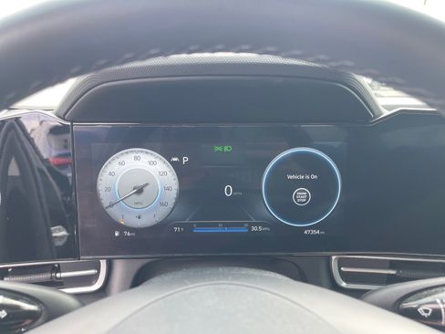 Used 2023 Hyundai Elantra SEL w/ Convenience Package image 4