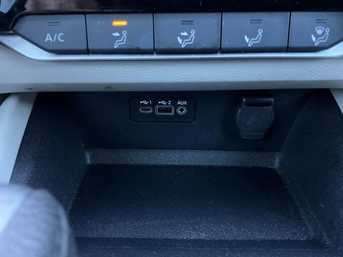 Used 2025 Nissan Altima 2.5 SV image 25