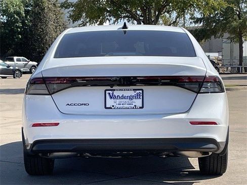 New 2025 Honda Accord SE image 5