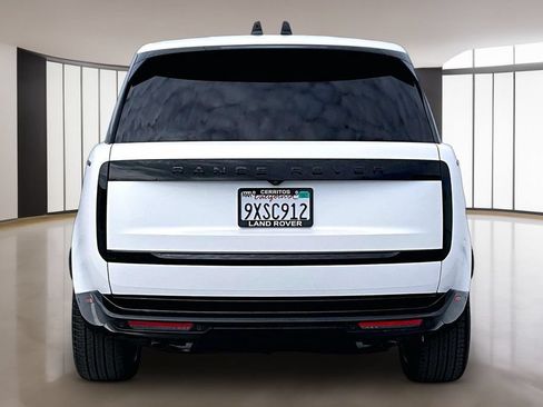 Certified 2025 Land Rover Range Rover Autobiography AWD/4WD image 5