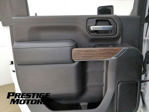 Used 2022 Chevrolet Silverado 3500 High Country w/ Z71 Off-Road Package image 39