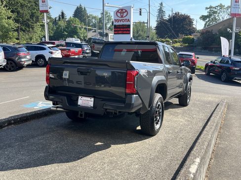 Certified 2026 Toyota Tacoma TRD Off-Road AWD/4WD image 6