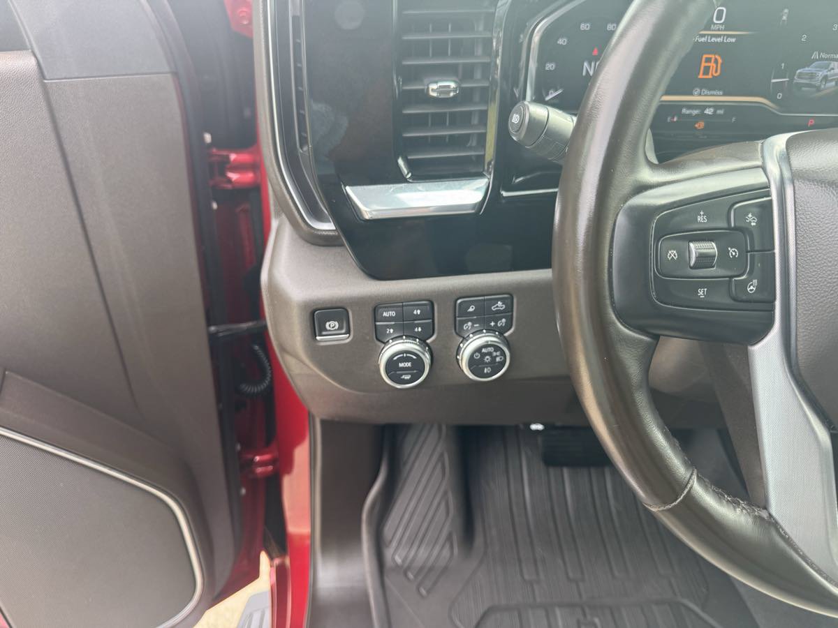 Used 2024 GMC Sierra 1500 SLT w/ SLT Premium Plus Package AWD/4WD image 15