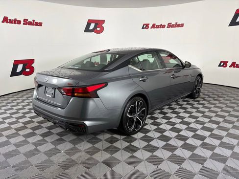 Used 2025 Nissan Altima 2.5 SR image 6