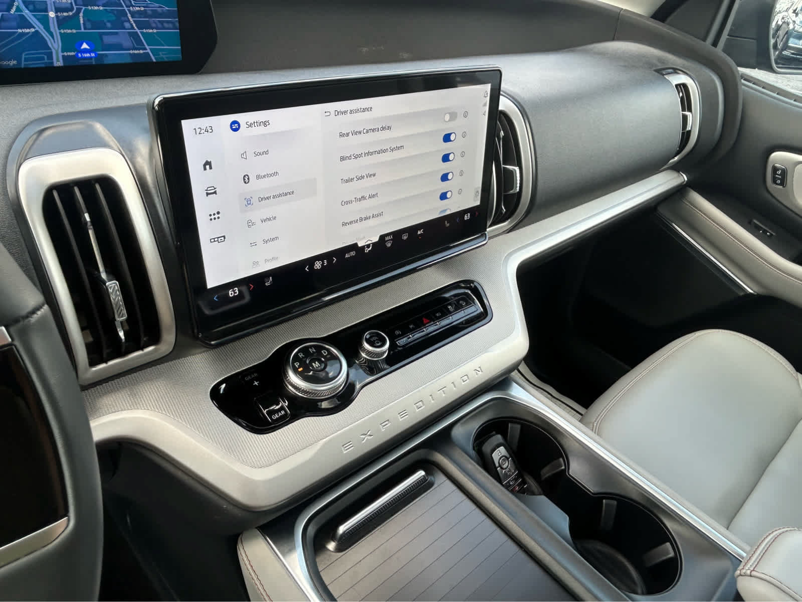 Certified 2025 Ford Expedition Active AWD/4WD image 41