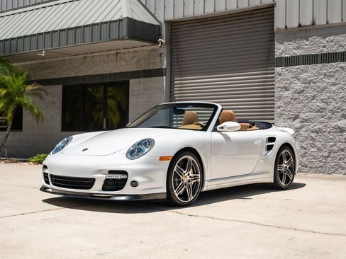 Used 2008 Porsche 911 Turbo AWD/4WD image 2