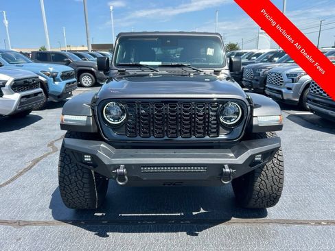 Used 2024 Jeep Wrangler Unlimited Sport AWD/4WD image 25