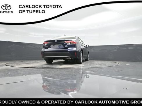 Used 2025 Toyota Corolla LE FWD image 36