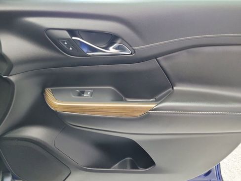 Certified 2023 GMC Acadia SLE w/ Driver Convenience Package FWD image 22