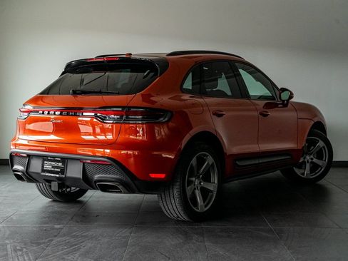Certified 2024 Porsche Macan AWD/4WD image 5