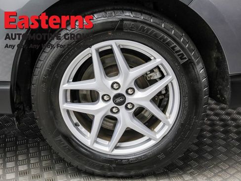 Used 2024 Ford Edge SEL image 8