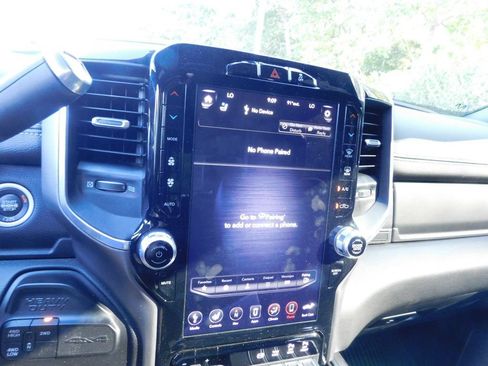 Used 2021 RAM 2500 Laramie AWD/4WD image 10