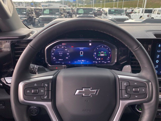 Used 2026 Chevrolet Silverado 1500 LT Trail Boss w/ Safety Package AWD/4WD image 13