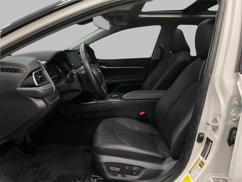 Used 2024 Toyota Camry XSE w/ Navigation Package FWD image 67