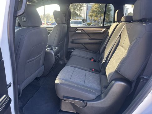 Certified 2025 GMC Acadia Elevation image 31