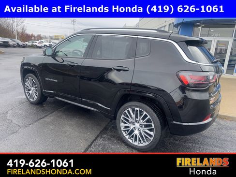 Used 2022 Jeep Compass Limited w/ Elite Group image 3