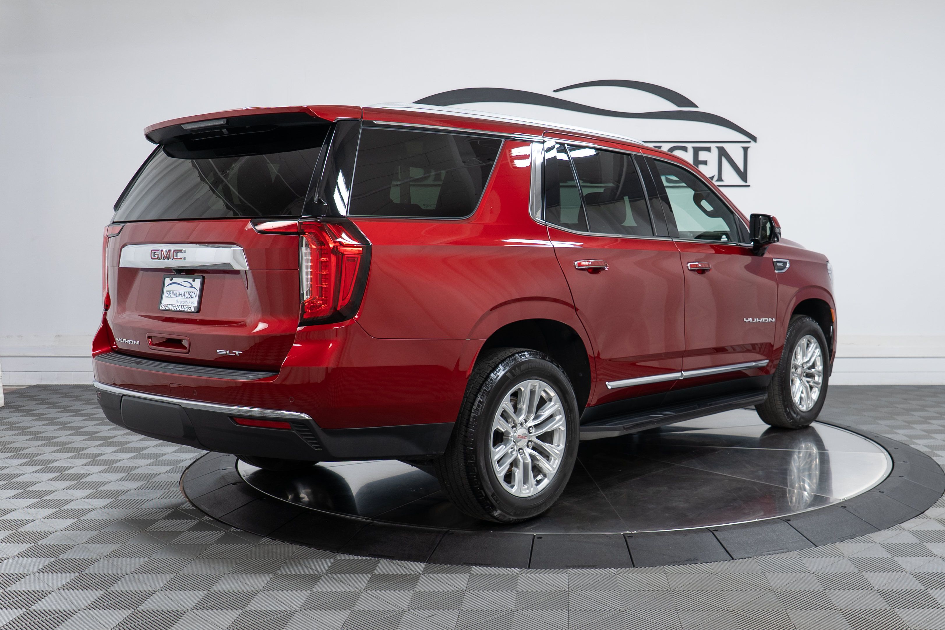 Used 2022 GMC Yukon SLT w/ SLT Premium Package AWD/4WD image 5