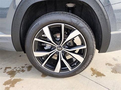 New 2026 Volkswagen Atlas SEL Premium R-Line image 30