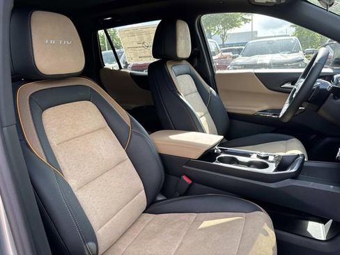 New 2026 Chevrolet Equinox ACTIV FWD image 12