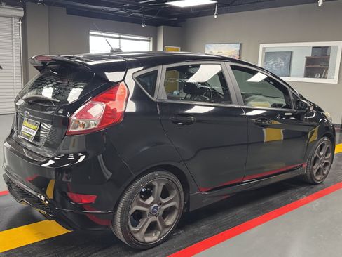 Used 2017 Ford Fiesta ST image 6