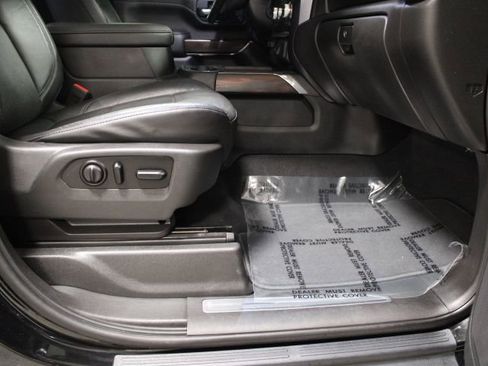 Used 2020 GMC Sierra 3500 SLT w/ SLT Convenience Package image 28