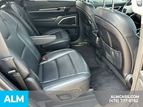 Used 2025 Kia Telluride S AWD/4WD image 17