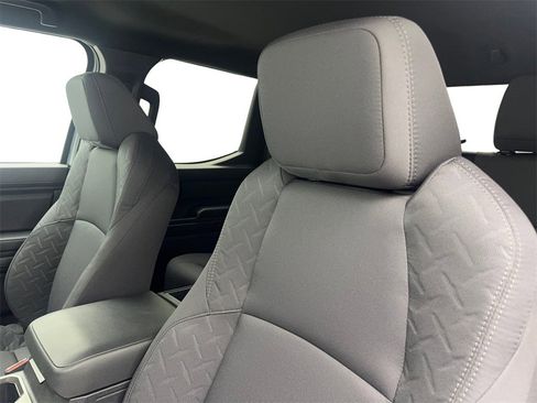 Used 2025 Toyota Tacoma SR5 image 28