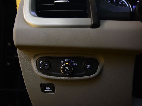 Used 2020 GMC Terrain SLT w/ Preferred Package image 15