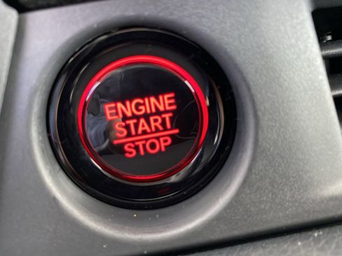 New 2025 Honda Pilot Touring image 28