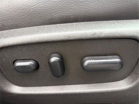 Used 2013 Ford Explorer Sport image 40