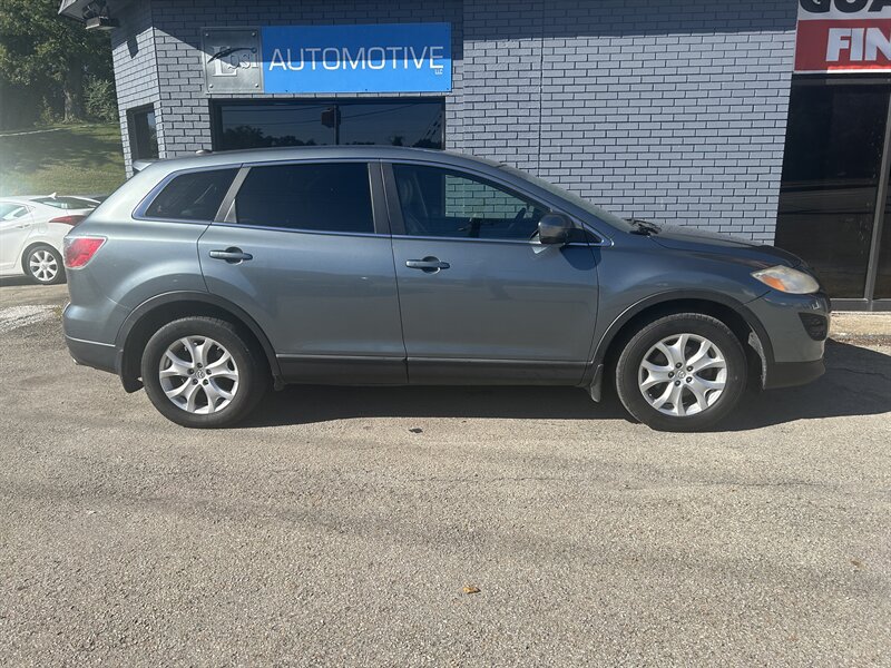 Used 2011 MAZDA CX-9 Touring w/ Moonroof & Bose Audio Pkg AWD/4WD image 2