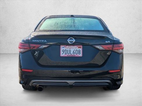 Used 2022 Nissan Sentra SR w/ SR Premium Package image 7