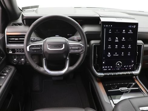 Used 2025 GMC Yukon XL Denali image 14