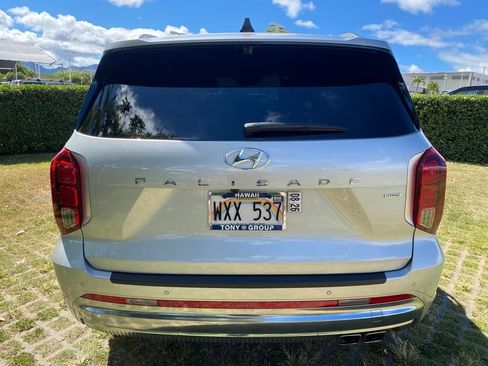 Used 2024 Hyundai Palisade Calligraphy image 6