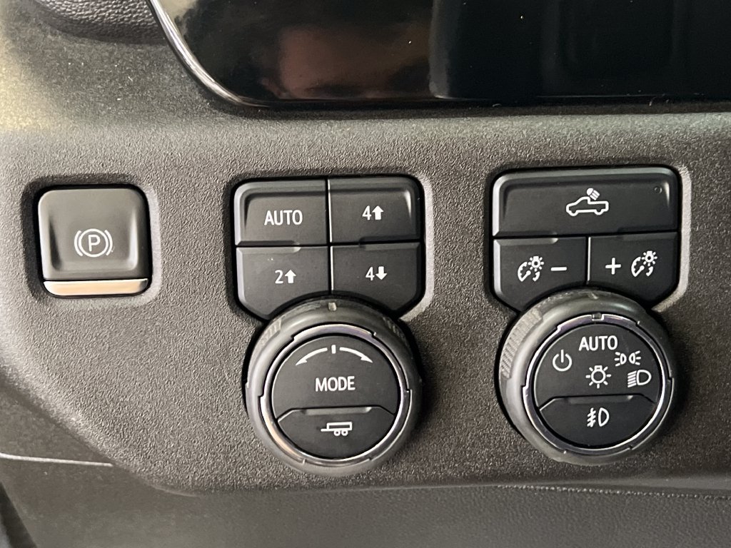 Used 2024 Chevrolet Silverado 1500 RST AWD/4WD image 31