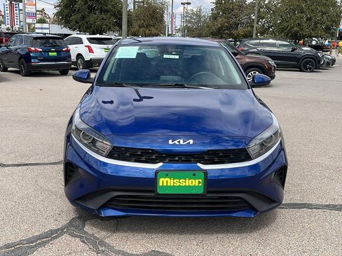 Used 2024 Kia Forte LXS image 2