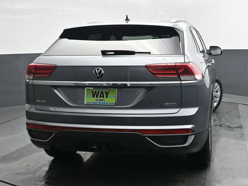 Used 2022 Volkswagen Atlas Cross Sport SE image 5