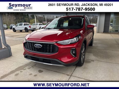 Certified 2023 Ford Escape Platinum AWD/4WD image 1