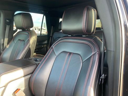 Certified 2021 Ford Expedition Limited image 11