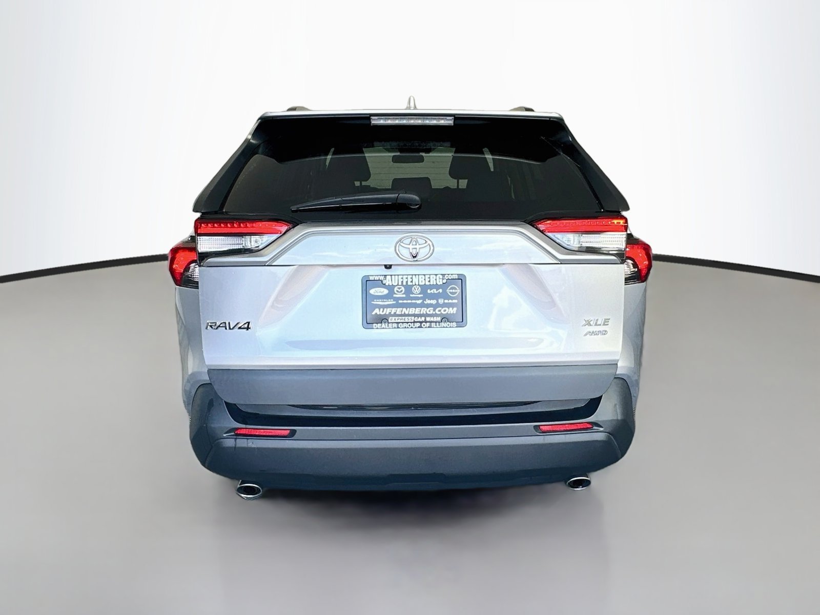 Used 2021 Toyota RAV4 XLE Premium AWD/4WD image 6
