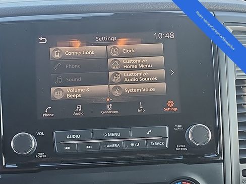 Used 2022 Nissan Titan SV image 4