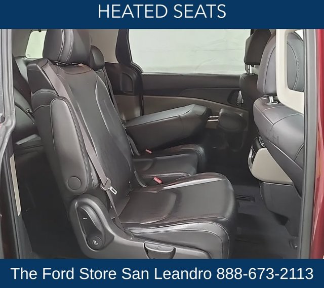 Used 2025 Kia Carnival EX FWD image 14