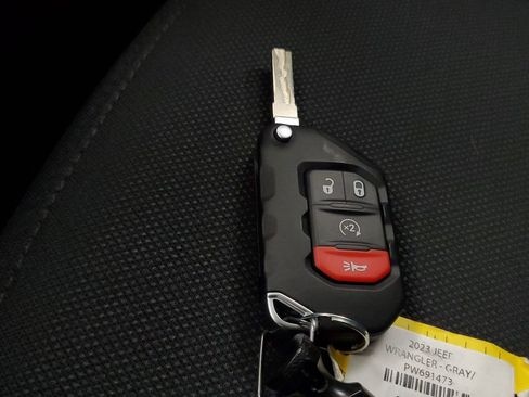 Used 2023 Jeep Wrangler Unlimited w/ Cold Weather Group AWD/4WD image 26