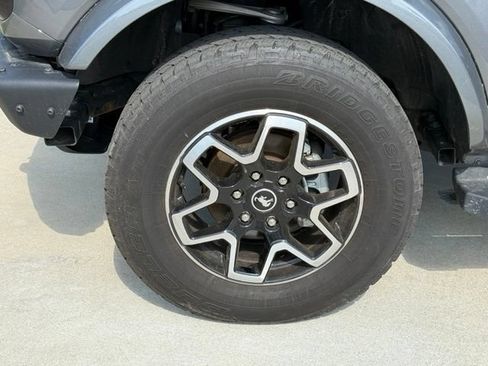 Used 2024 Ford Bronco Outer Banks AWD/4WD image 5