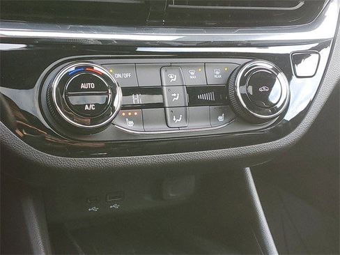 Used 2025 Buick Envista Sport Touring w/ Convenience I Package image 28